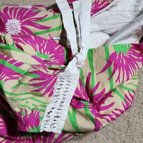 Lilly Pulitzer  - Picture 7 of 10